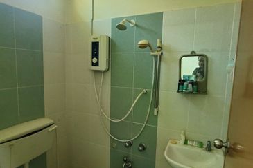 [Beli 1 dapat 2] Rumah Banglo dan Rumah Tamu di Kampung Jaya Setia PCB Kota Bharu