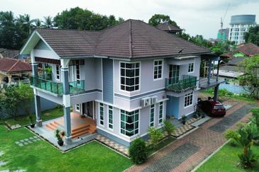 [Tanah Besar 14,400 kps] Banglo Mewah 2 Tingkat di Kubang Kerian dekat Istana Negeri Kubang Kerian