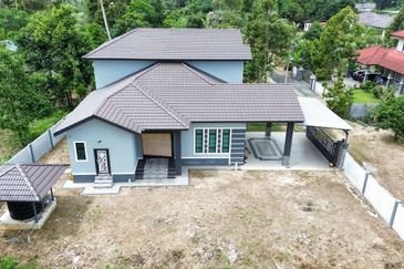 [Dekat Masjid & Tanah Luas 13,810 kps] Rumah Banglo Besar & Mewah Bunut Sarang Burung, Wakaf Bharu