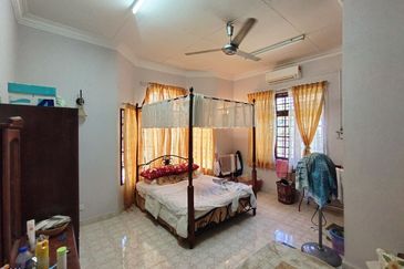 Rumah Banglo, Tepi Sungai, Taman Jaya Setia, PCB, Kota Bharu