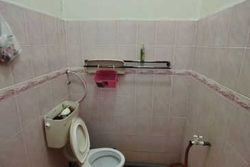 Rumah Banglo, Tepi Sungai, Taman Jaya Setia, PCB, Kota Bharu