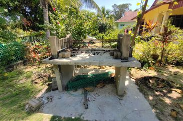 Rumah Banglo, Tepi Sungai, Taman Jaya Setia, PCB, Kota Bharu