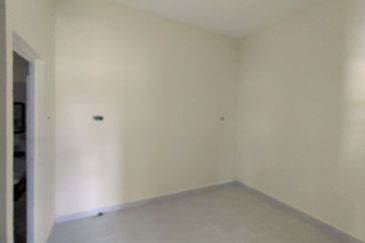 Tawaran istimewa Rumah teres setingkat tepi jalan utama dekat SMK Kandis Bachok