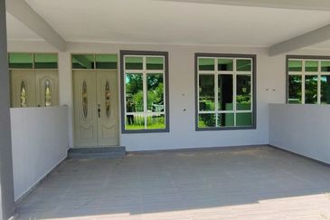 Tawaran istimewa Rumah teres setingkat tepi jalan utama dekat SMK Kandis Bachok