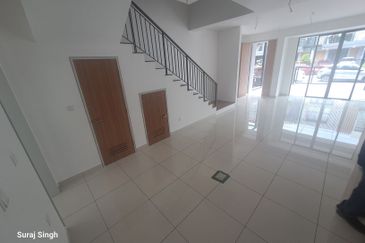 Taman Puchong Legenda