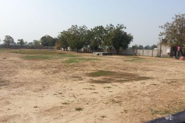 10 ACRES COMMERCIAL LAND FOR SALE IN BAYUEMAS