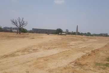 10 ACRES COMMERCIAL LAND FOR SALE IN BAYUEMAS