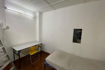 Terrence House for Sale @ SS15 