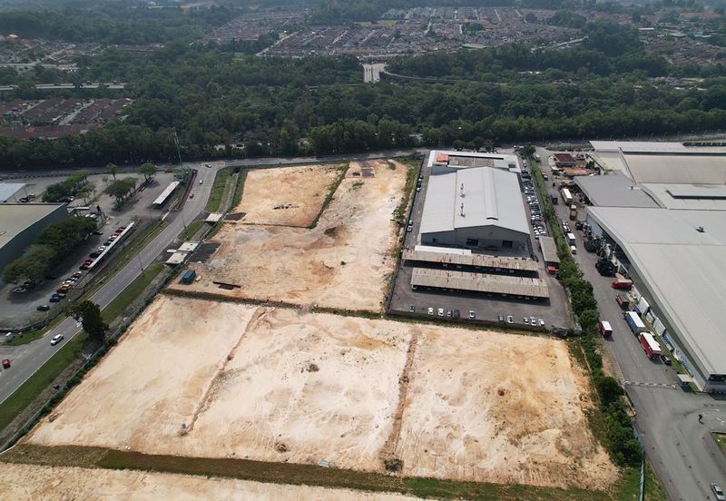 Oakland Commercial Centre