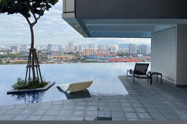 Pavilion Embassy Residence