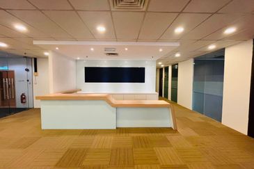 Partial Furnished Corporate office (3698  sq ft  )@ PFCC.T Puchong