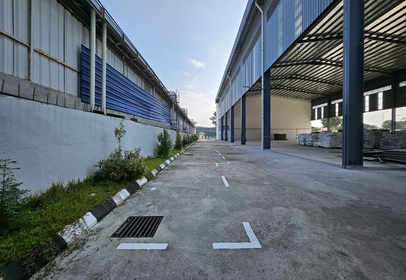 Triple Storey Detached Factory at Bandar Puncak Alam