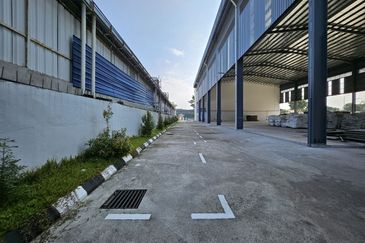 Triple Storey Detached Factory at Bandar Puncak Alam