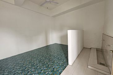 Triple Storey Detached Factory at Bandar Puncak Alam