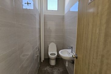 Triple Storey Detached Factory at Bandar Puncak Alam