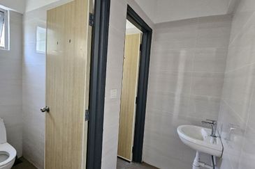 Triple Storey Detached Factory at Bandar Puncak Alam