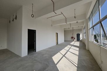 Triple Storey Detached Factory at Bandar Puncak Alam