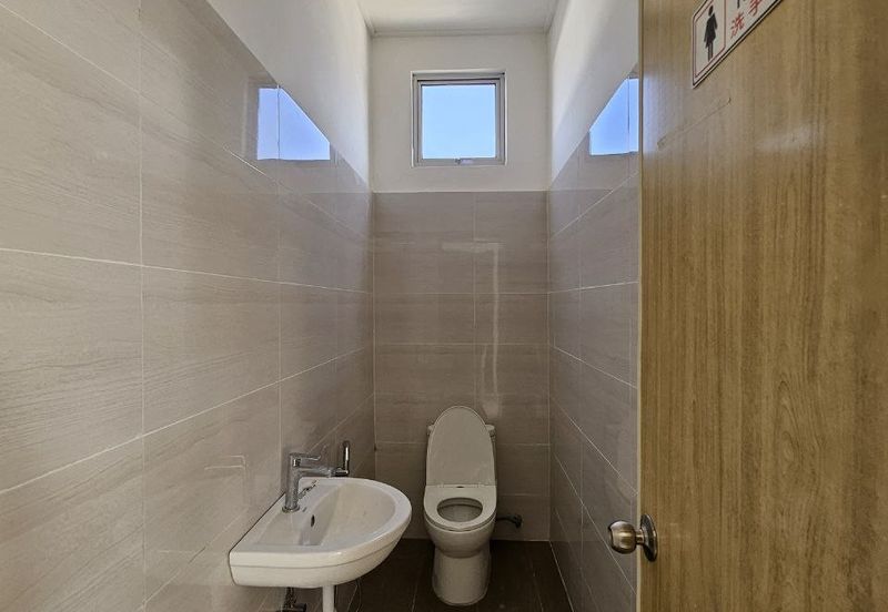 Triple Storey Detached Factory at Bandar Puncak Alam