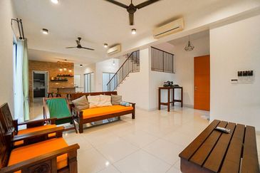 Parkfield Residences, Tropicana Heights