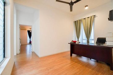 Parkfield Residences, Tropicana Heights