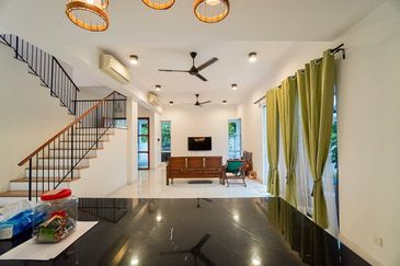 Parkfield Residences, Tropicana Heights