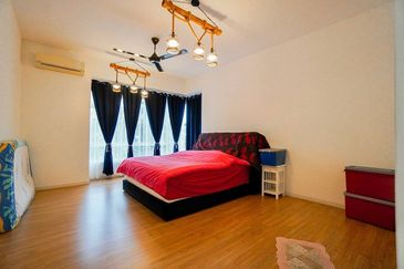 Parkfield Residences, Tropicana Heights