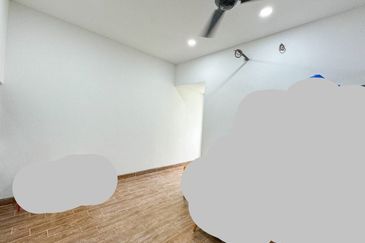 Duta Villa, Presint 14