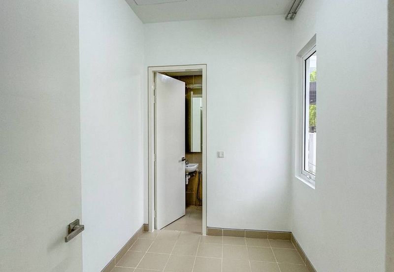 Duta Villa, Presint 14