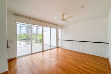 Duta Villa, Presint 14