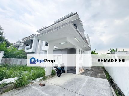 3 Storey Semi D Kayumanis Seksyen 5 Bandar Baru Bangi, Selangor, Bangi