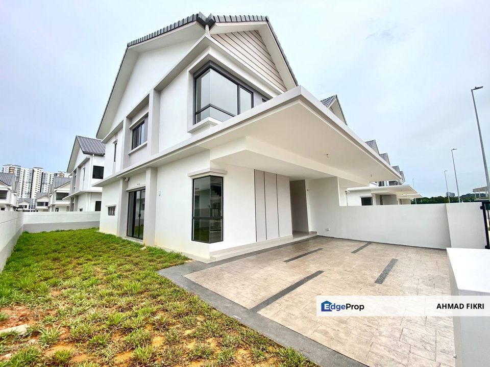 [ BARE UNIT ] Double Storey Semi Detached Sejati Lakeside 2 Cyberjaya, Selangor, Cyberjaya