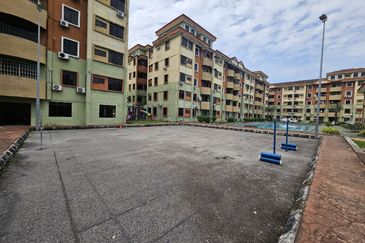 Pangsapuri Sri Pelangi