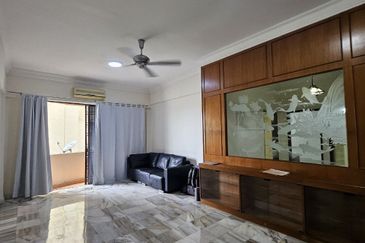 Pangsapuri Sri Pelangi