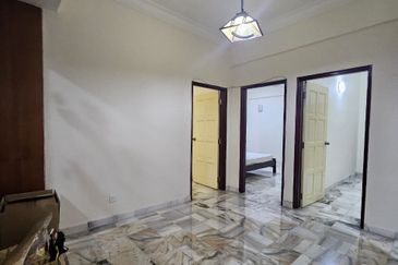 Pangsapuri Sri Pelangi