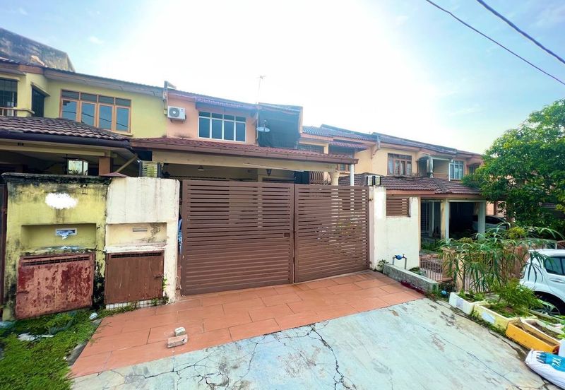 Taman Saujana Puchong