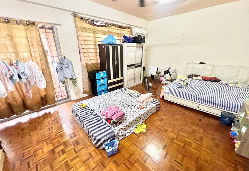 Taman Saujana Puchong