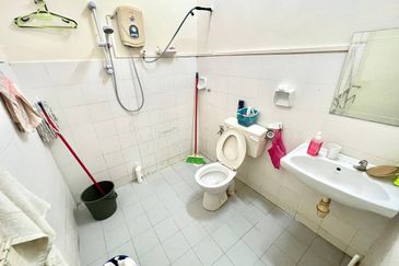 Taman Saujana Puchong