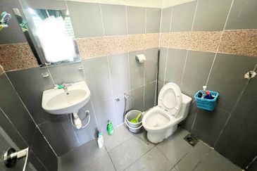 Taman Saujana Puchong