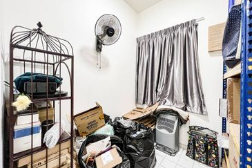 Summerglades, Perdana Lakeview West