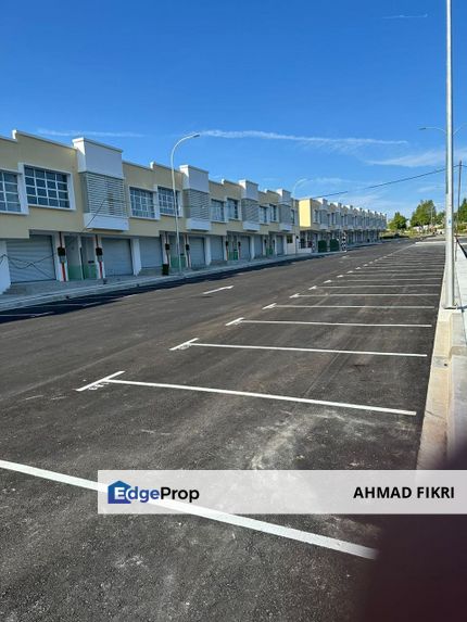[ GROUND FLOOR ] New Shop Lot at Kajang East Vista Valley Semenyih, Selangor, Semenyih