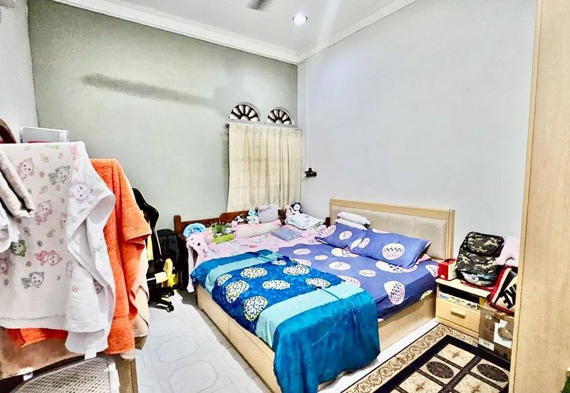 Taman Setia Jaya, Banting