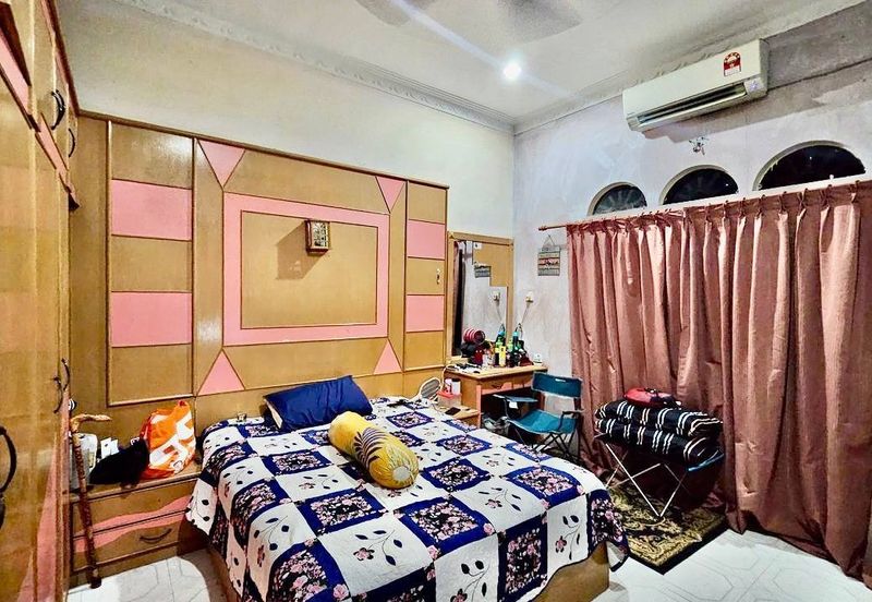 Taman Setia Jaya, Banting