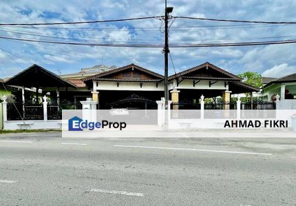 [ LA 5043 sqft ] Single Storey Bungalow Taman Setia Jaya Banting Selangor, Selangor, Banting