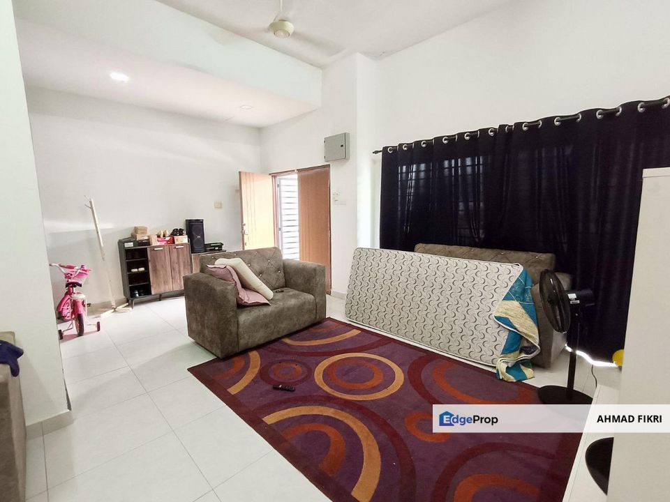 Double Storey Terrace (Intermediate) Taman Desa Seri Vista, Bandar Baru Salak Tinggi, Sepang, Selangor, Sepang