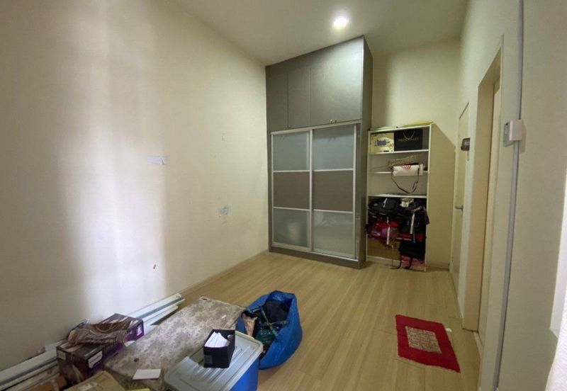 Crescent Park Townvilla