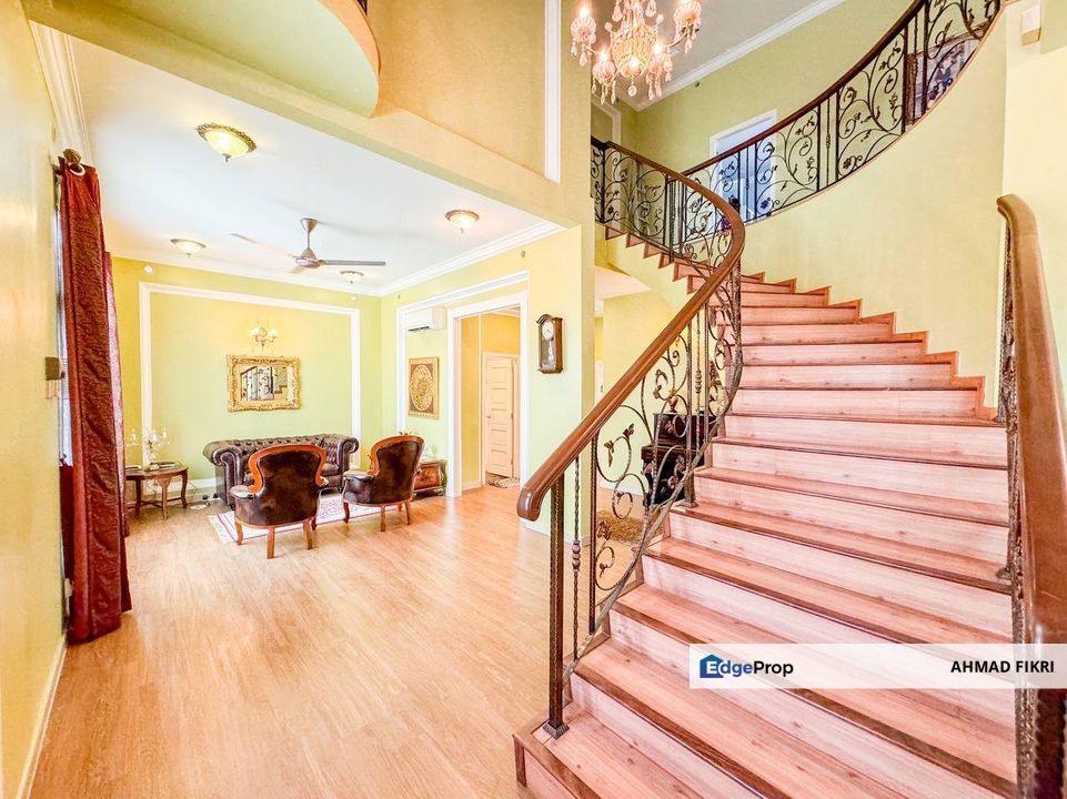 English Style Bungalow with Swimming Pool @ Seksyen 7 Shah Alam (Jalan Firus), Selangor, Shah Alam