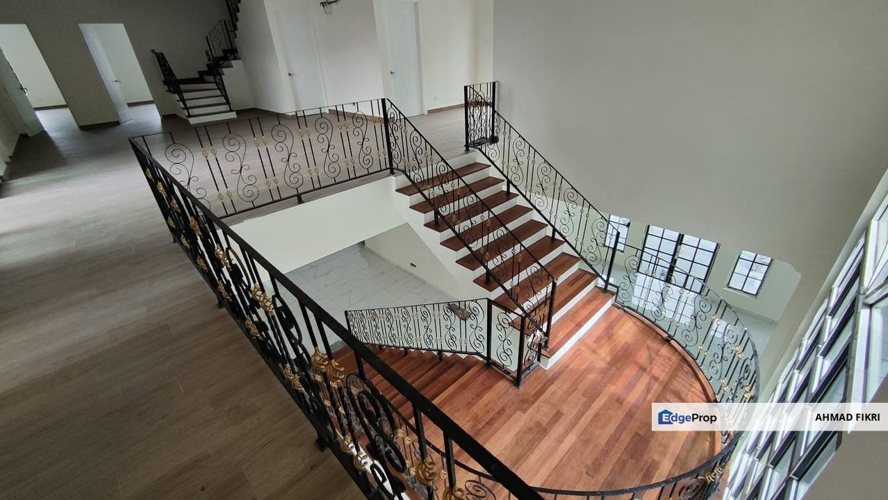 Two and Half Storey Luxury Bungalow Kota Damansara with Pool, Selangor, Kota Damansara