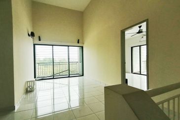 NILAI IMPIAN (LAMAN DELFINA)