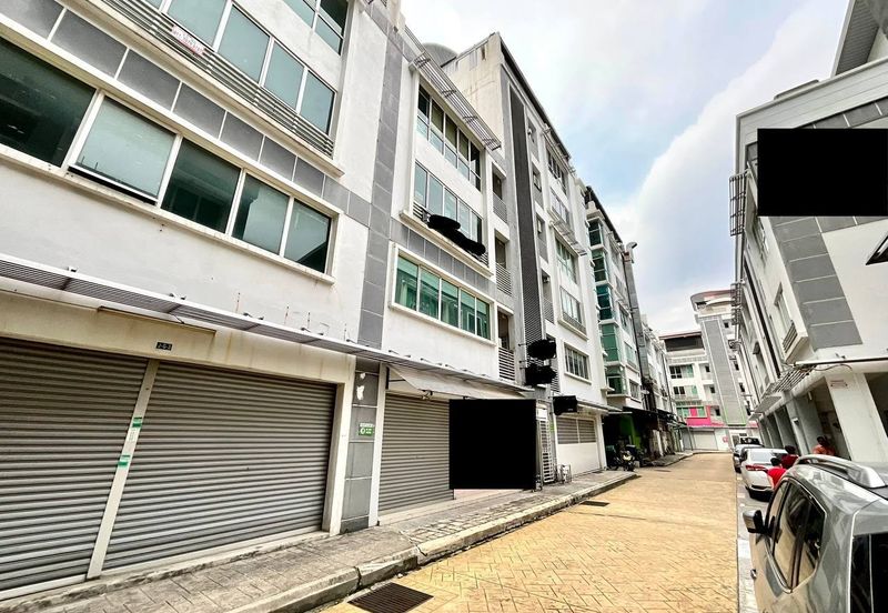 Parklane Commercial Hub