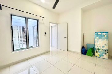 Parkfield Residences, Tropicana Heights